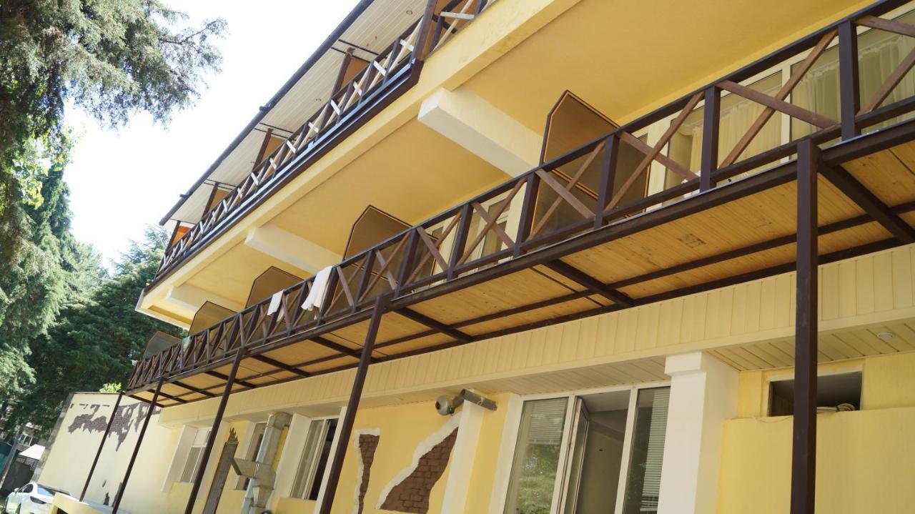 Pitsunda Hotel מראה חיצוני תמונה