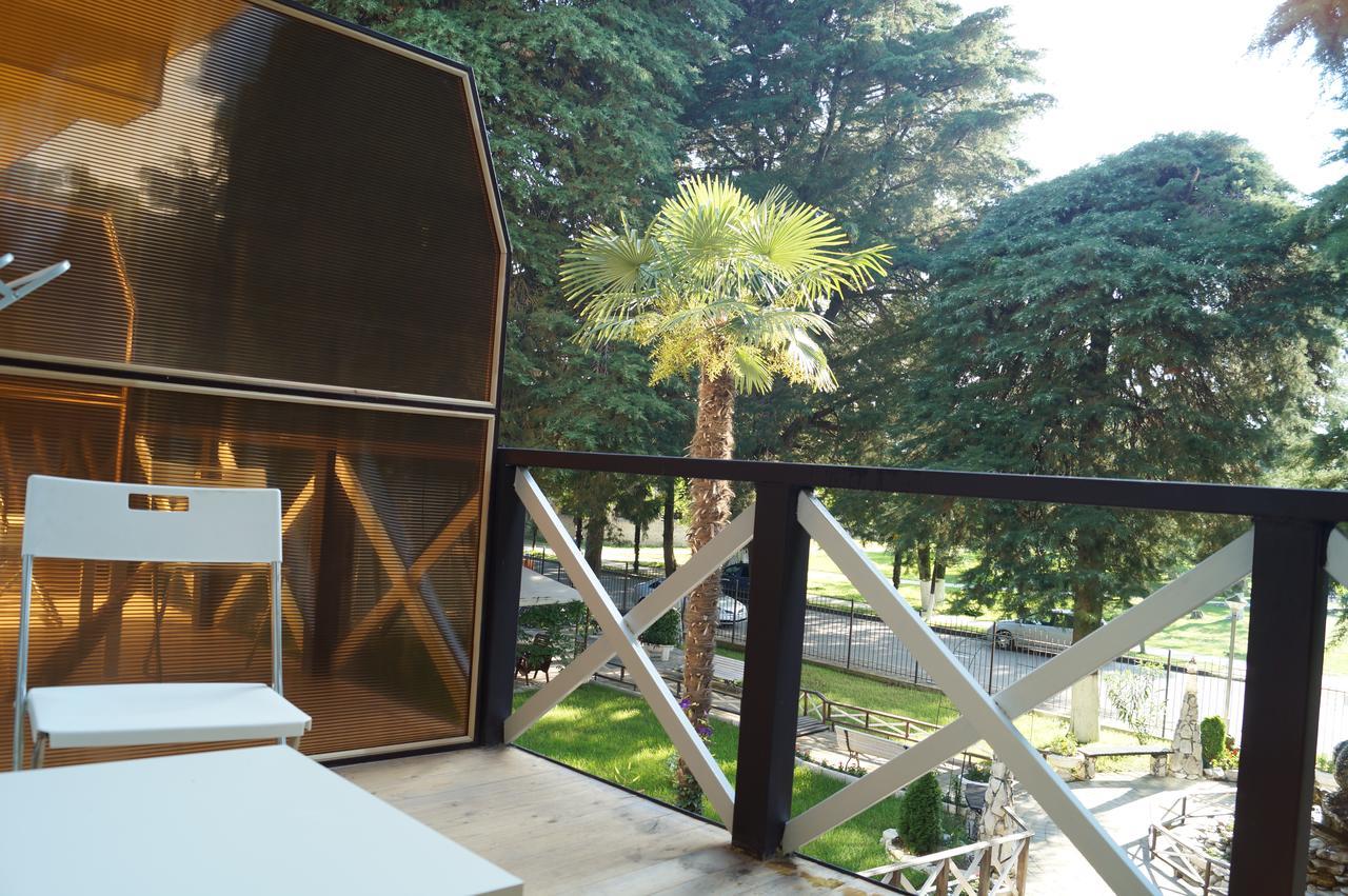 Pitsunda Hotel מראה חיצוני תמונה