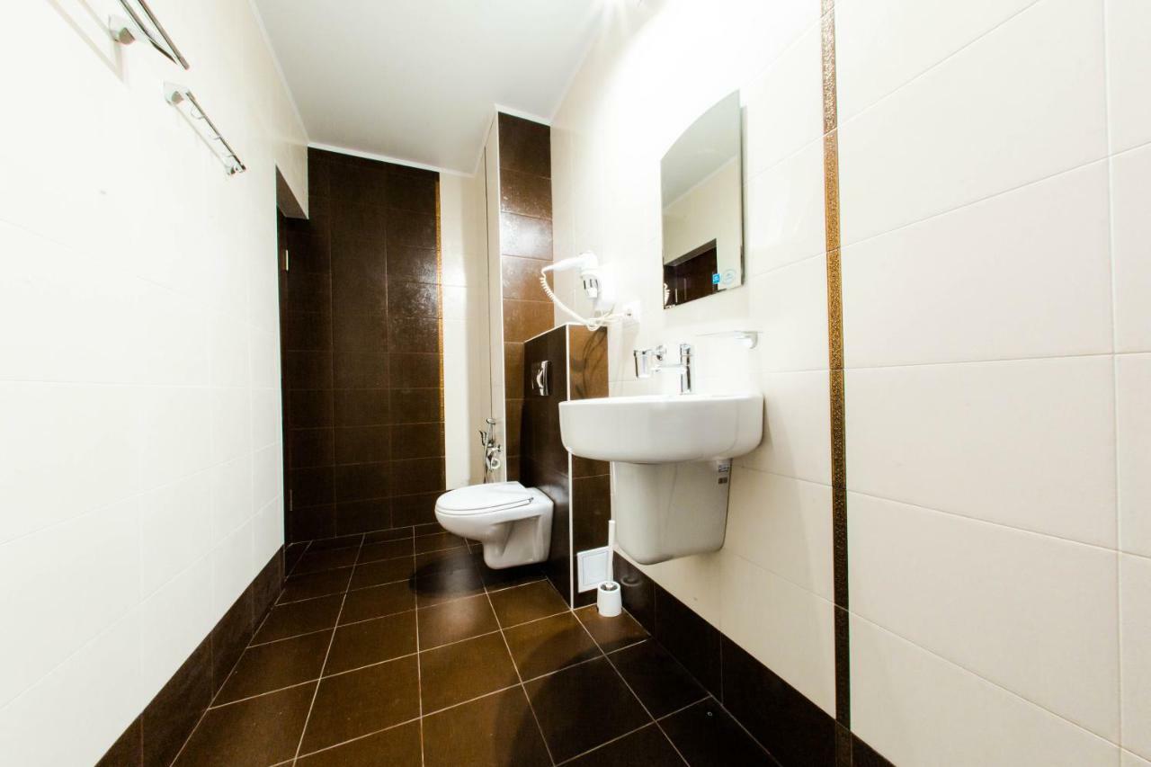 Pitsunda Hotel מראה חיצוני תמונה