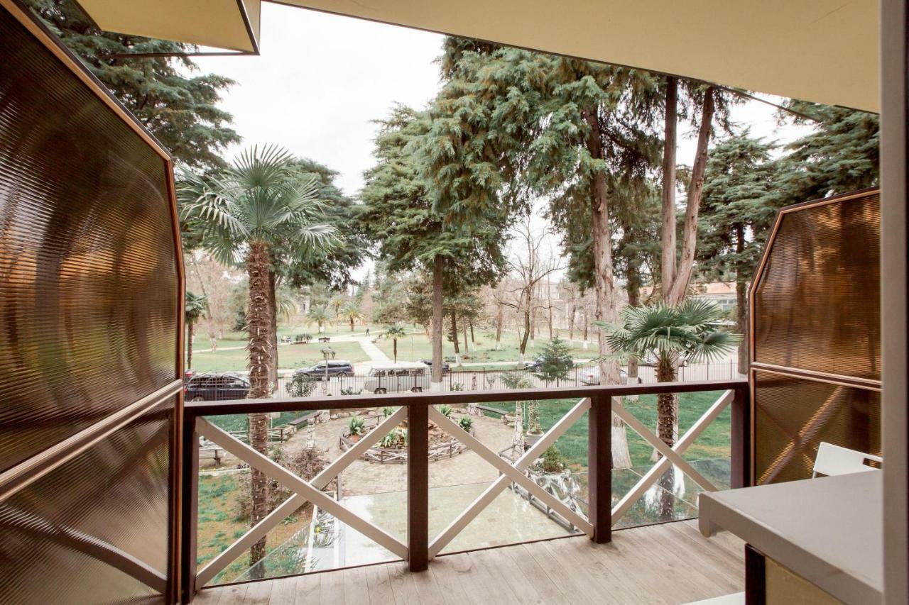 Pitsunda Hotel מראה חיצוני תמונה