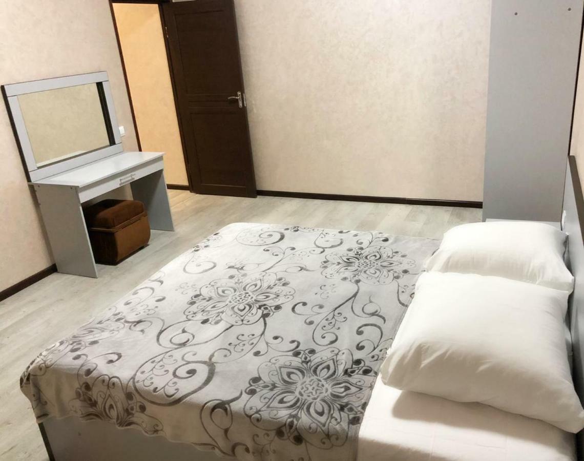 Pitsunda Hotel מראה חיצוני תמונה